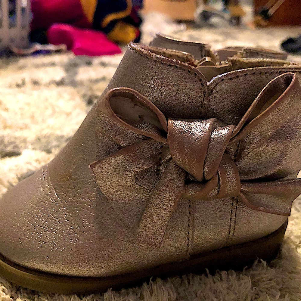 Light pink shimmery ankle boots size 4